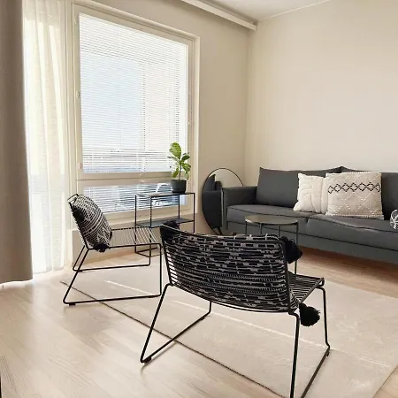 Cozy With 2br And Sauna Appartement *